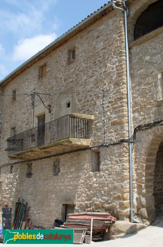 Tàrrega - Claravalls, carrer Església, 1 (façana de la plaça Major)