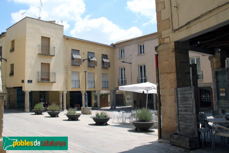 Tàrrega - Plaça de Sant Antoni (Foto: Albert Esteves, 2018) Tàrrega - Plaça de Sant Antoni