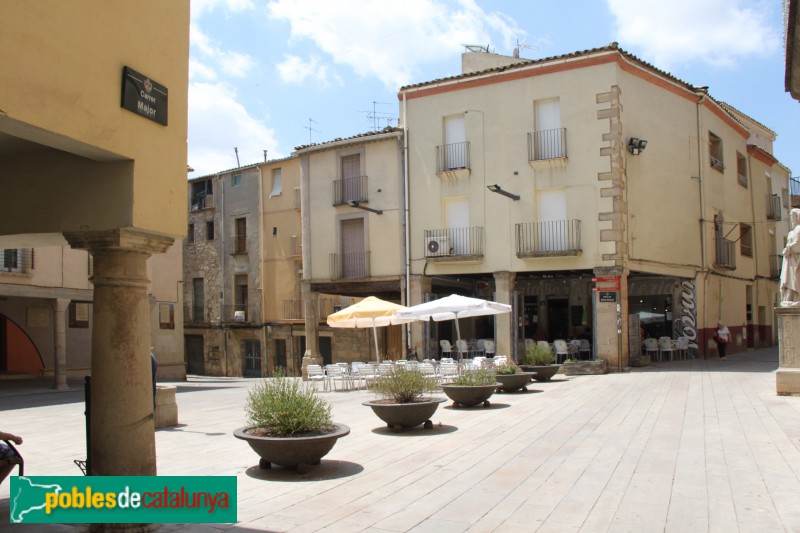Tàrrega - Plaça de Sant Antoni (Foto: Albert Esteves, 2018) Tàrrega - Plaça de Sant Antoni