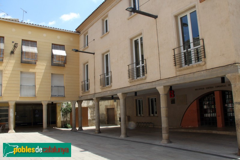 Tàrrega - Plaça de Sant Antoni (Foto: Albert Esteves, 2018) Tàrrega - Plaça de Sant Antoni