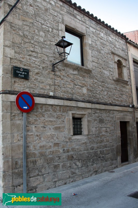 Tàrrega - Carrer de la Font, 32 (Foto: Albert Esteves, 2018) Tàrrega - Carrer de la Font, 32