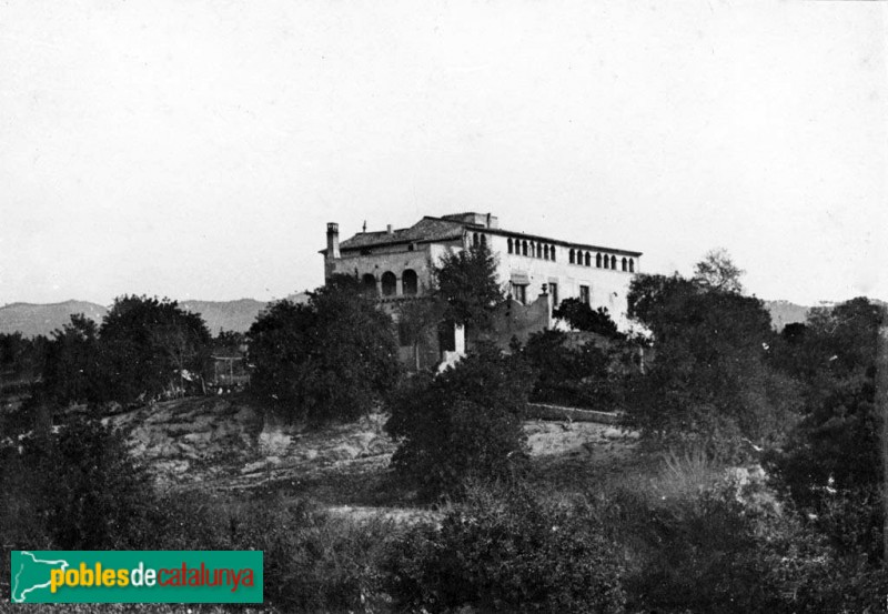 Badalona - Can Ferrater (Foto: Ignasi M. Adroer - Arxiu fotogràfic del C.E.C.-, c1931) Badalona - Can Ferrater