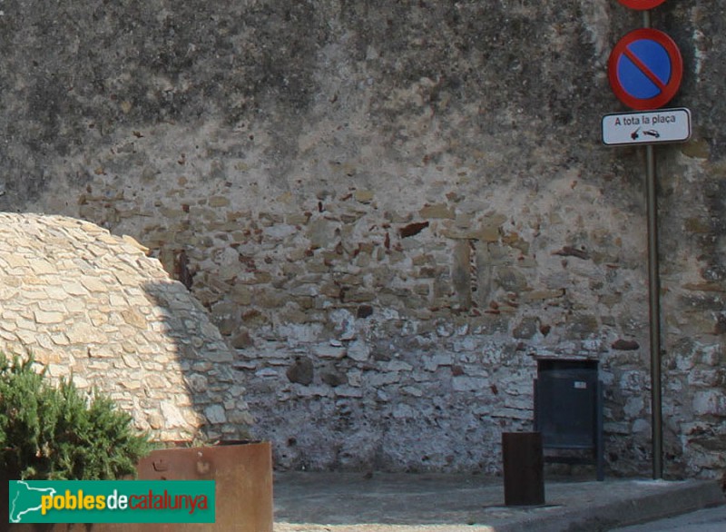 Palau-sator - Casa amb espitlleres (Sant Feliu de Boada)