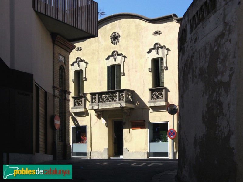 Tiana - Casa del carrer Isaac Albèniz, 23