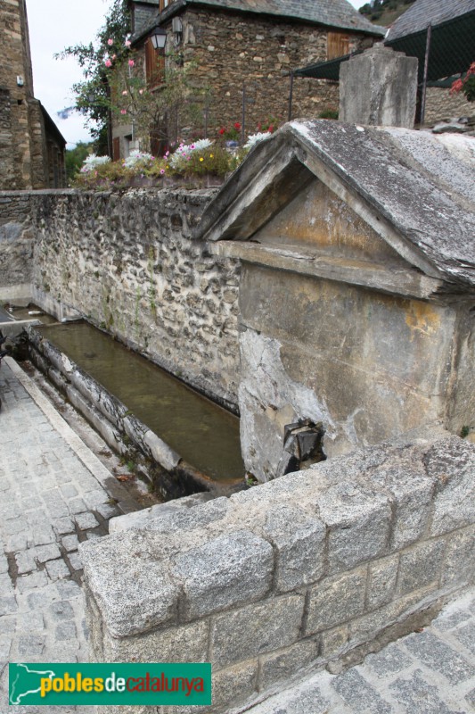 Vilac - Font de la plaça de l'Església