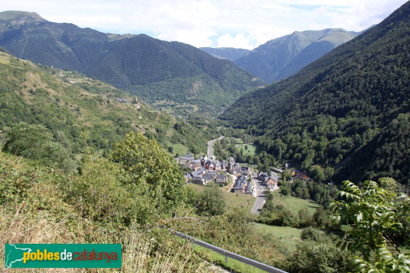 Aubert - Panoràmica del poble (Foto: Albert Esteves, 2018) Aubert - Panoràmica del poble