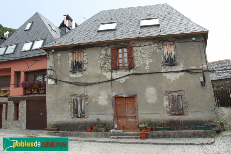 Aubert - Casa del poble (Foto: Albert Esteves, 2018) Aubert - Casa del poble