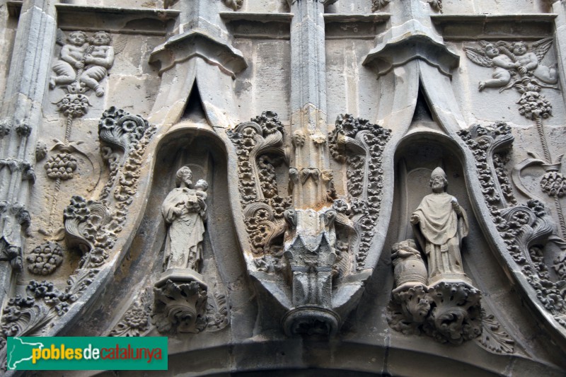 Palamós - Església de Santa Maria del Mar, portalada