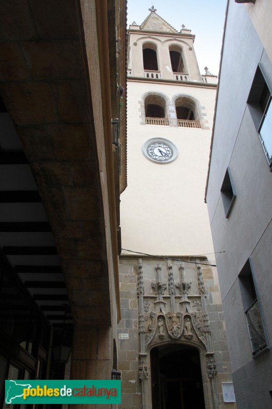 Palamós - Església de Santa Maria del Mar, portalada