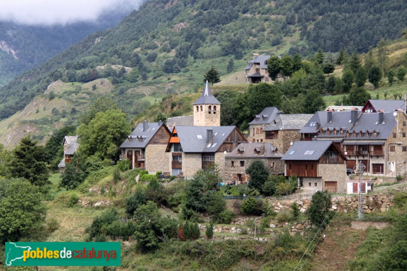 Montcorbau - Panoràmica del poble