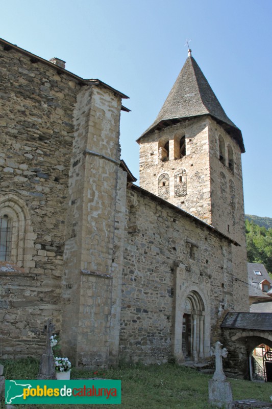 Escunhau - Església de Sant Pere (Foto: Albert Esteves, 2018) Escunhau - Església de Sant Pere