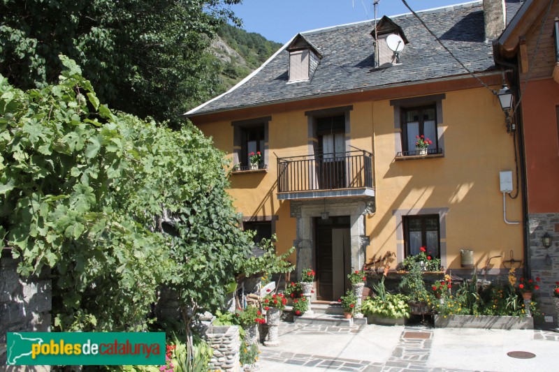 Casa Leira