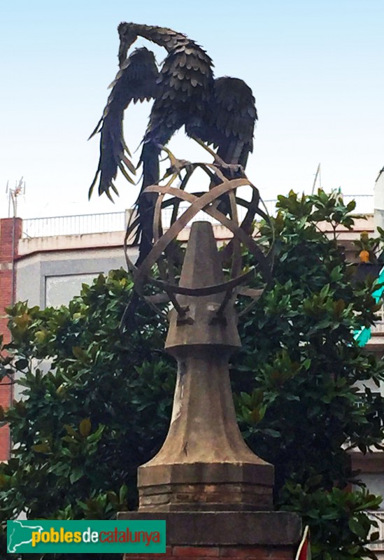 Sant Joan Despí - Ocell de forja de la tanca de Can Negre
