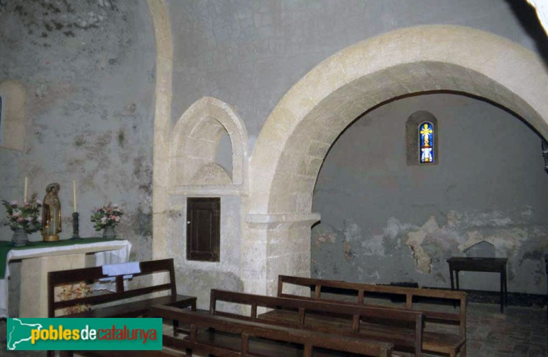Banyeres del Penedès - Santa Maria del Priorat, interior (Foto: Germà Garcia -Fons fotogràfic C.E.C.-, 1998) Banyeres del Penedès - Santa Maria del Priorat, interior