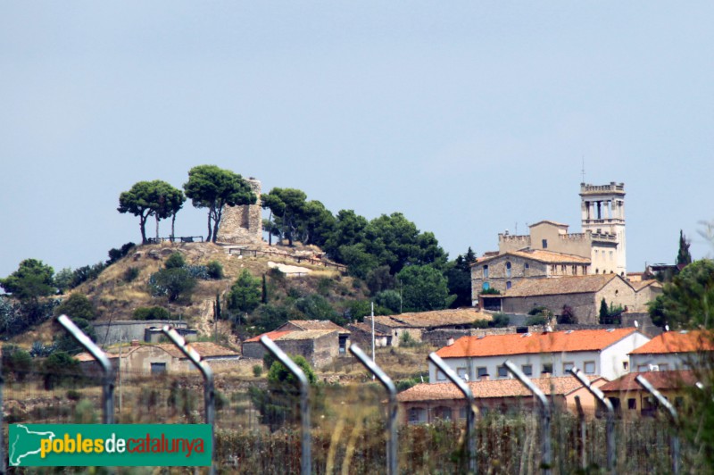 Banyeres del Penedès - Panoràmica del castell i de Cal Ventosa