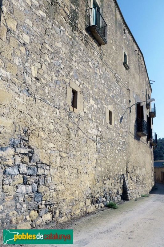 Sant Martí de Riucorb - Cal Bellart (Rocafort de Vallbona), façana del carrer de la Costa (Foto: Albert Esteves, 2018) Sant Martí de Riucorb - Cal Bellart (Rocafort de Vallbona), façana del carrer de la Costa