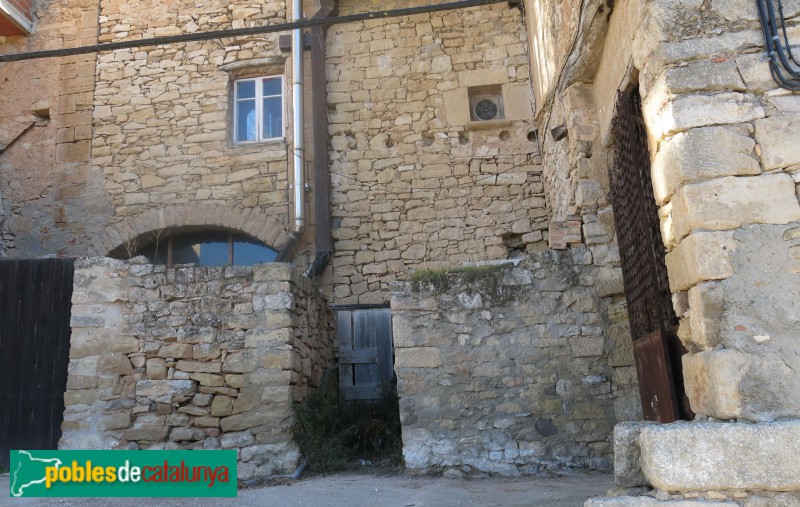 Vallbona de les Monges - Muralla