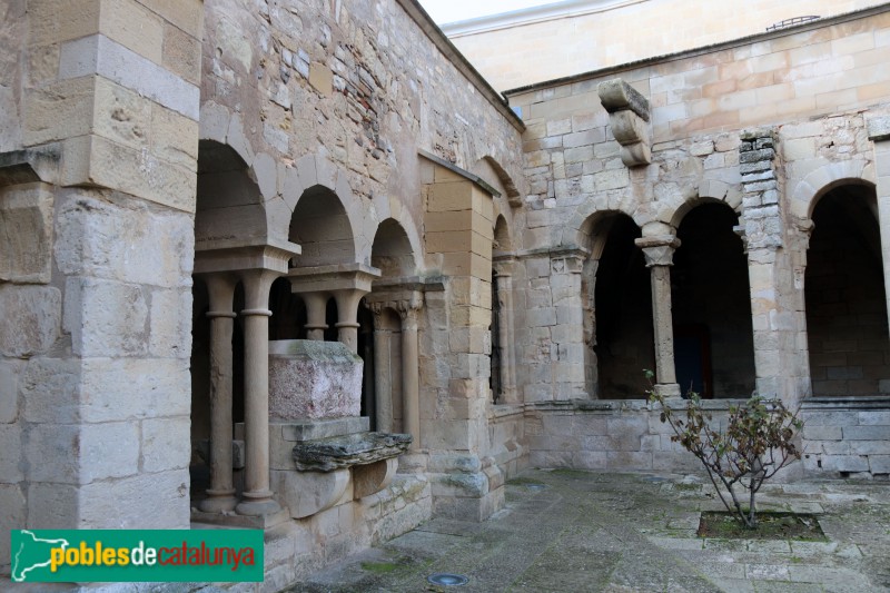 Vallbona de les Monges - Claustre del monestir