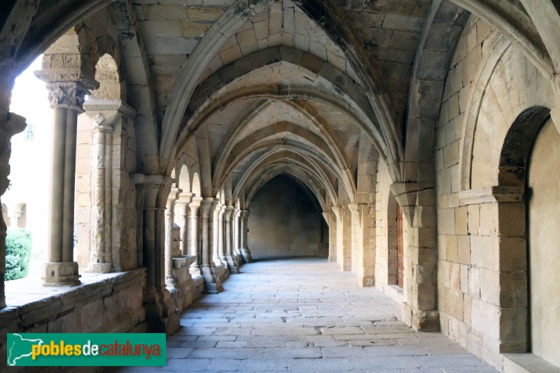 Vallbona de les Monges - Claustre del monestir. Galeria sud