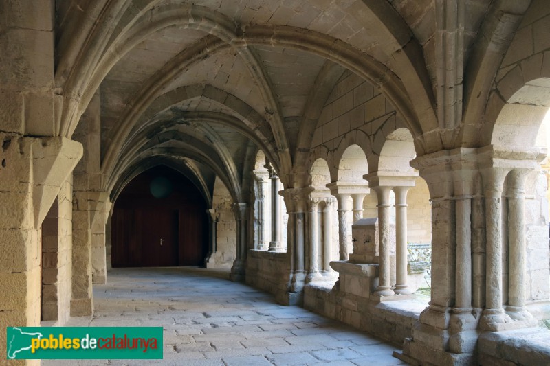 Vallbona de les Monges - Claustre del monestir. Galeria sud