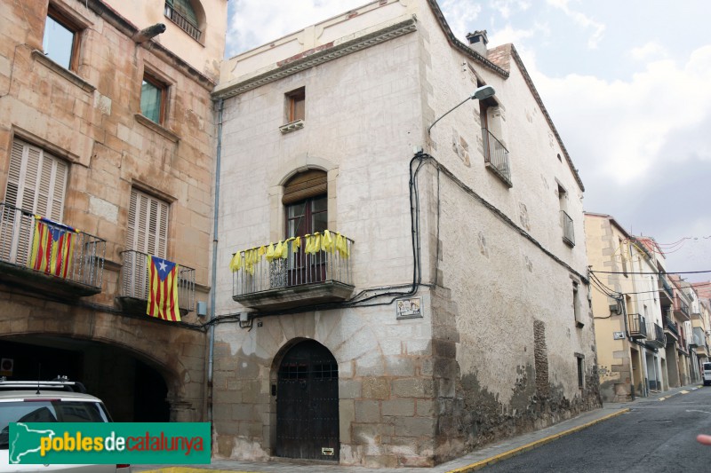 Bellpuig - Antic carrer del Pou (ara Homentage a la Vellesa)