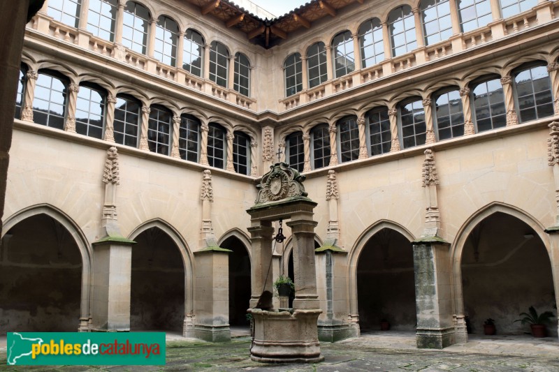 Foto de Bellpuig - Convent de Sant Bartomeu, claustre