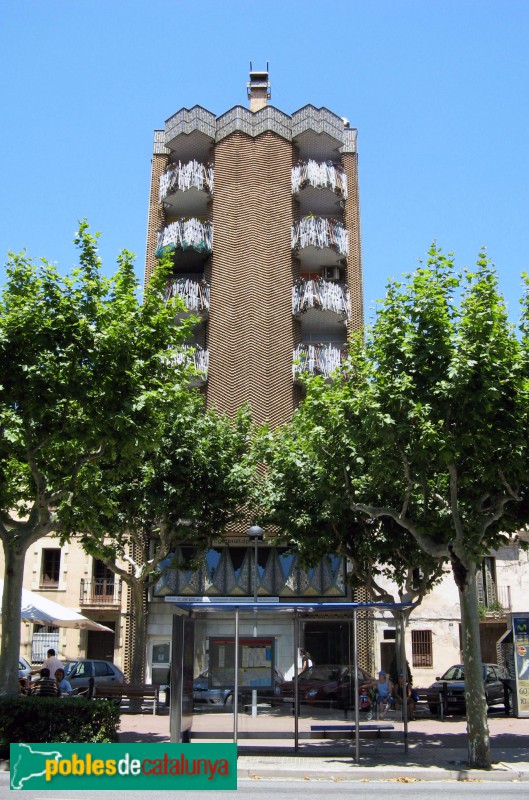 Esplugues de Llobregat - Edifici Plaça
