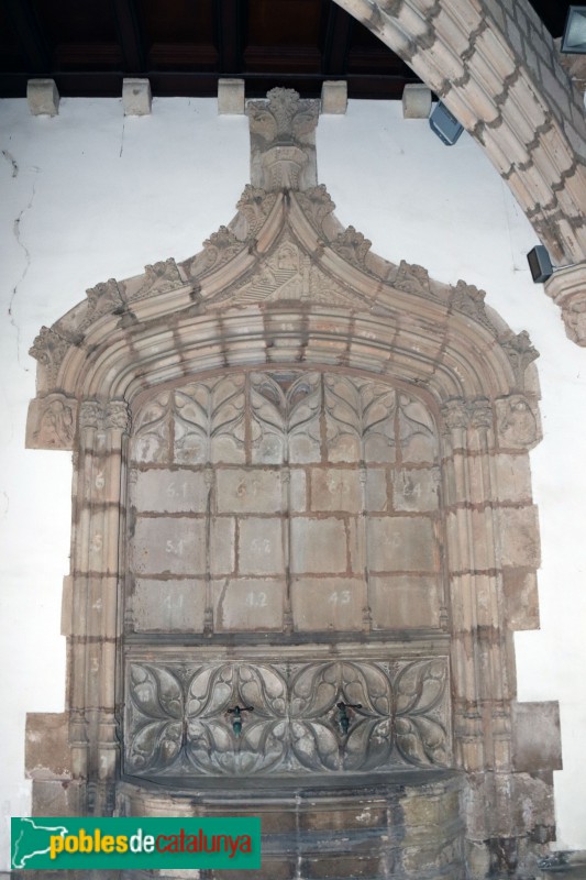 Esplugues de Llobregat - Claustre de Santa Maria de Montsió: rentamans