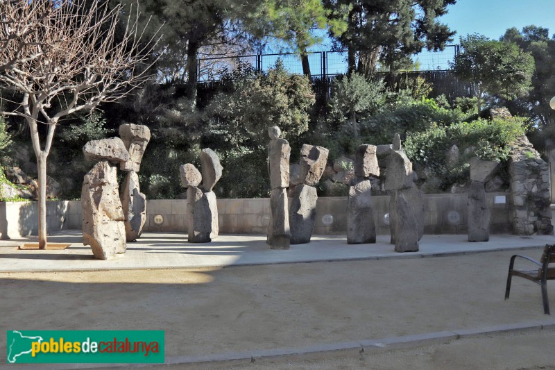 Esplugues de Llobregat - Trobada (Xavier Corberó)