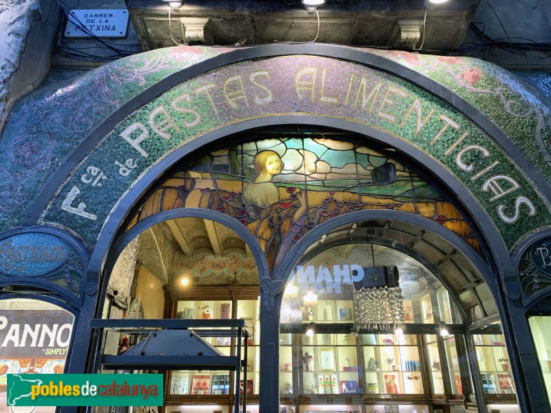 Barcelona - Antiga casa Figueras (Foto: Albert Esteves, 2019) Barcelona - Antiga casa Figueras