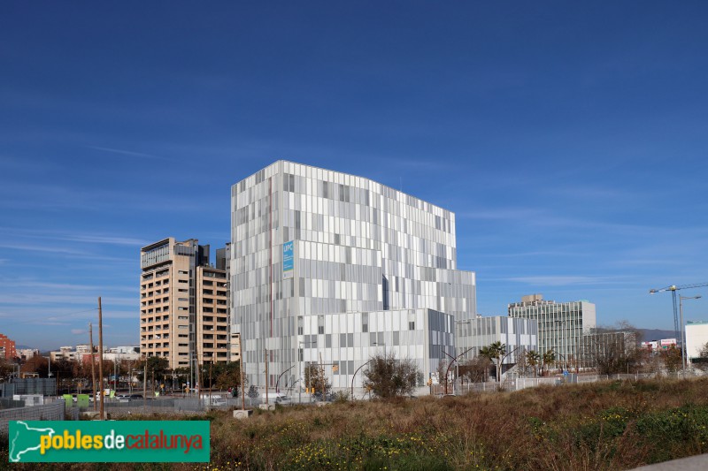 Sant Adrià de Besòs - Escola d'Enginyeria Barcelona-Est (Foto: Albert Esteves, 2019) Sant Adrià de Besòs - Escola d'Enginyeria Barcelona-Est