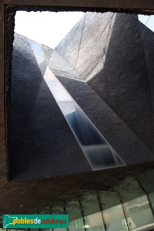Barcelona - Edifici Fòrum (Museu Blau) (Foto: Albert Esteves, 2019) Barcelona - Edifici Fòrum (Museu Blau)