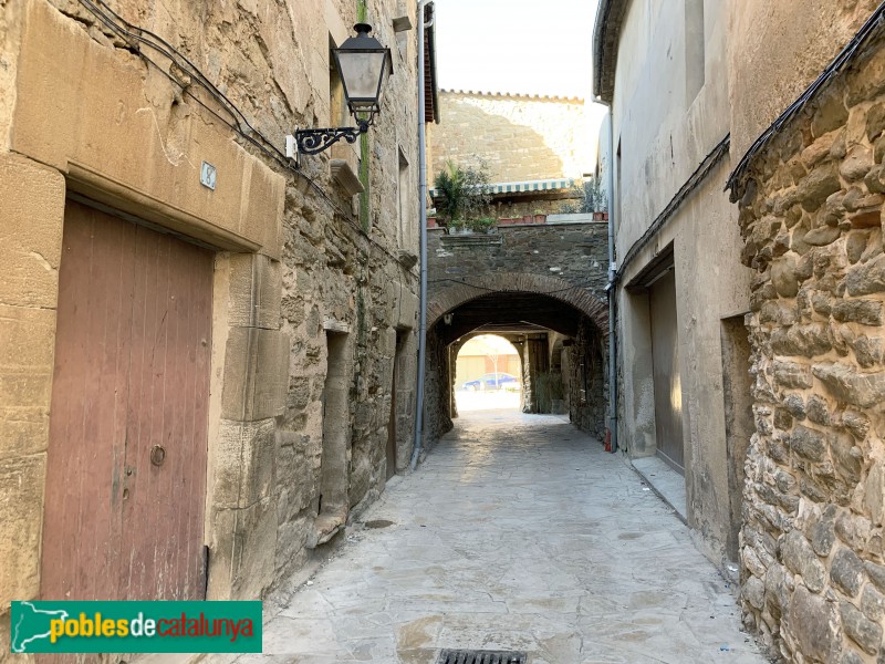 La Fuliola - Portals i voltes de la vila closa