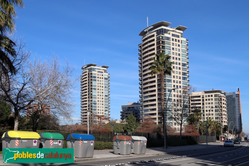 Barcelona - Edificis La Illa del Llac