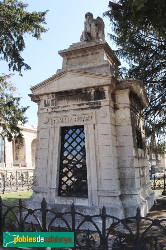 Cementiri del Poblenou - Panteó Ricart (Foto: Albert Esteves, 2019) Cementiri del Poblenou - Panteó Ricart