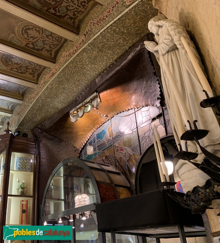 Barcelona - Antiga casa Figueras (Foto: Albert Esteves, 2019) Barcelona - Antiga casa Figueras