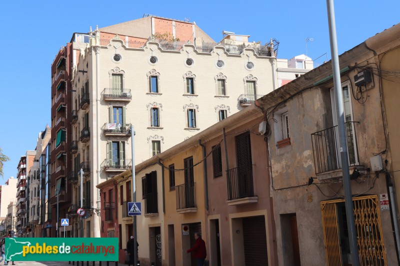 Barcelona - Casa Josep Lledó (Clot, 36-38)