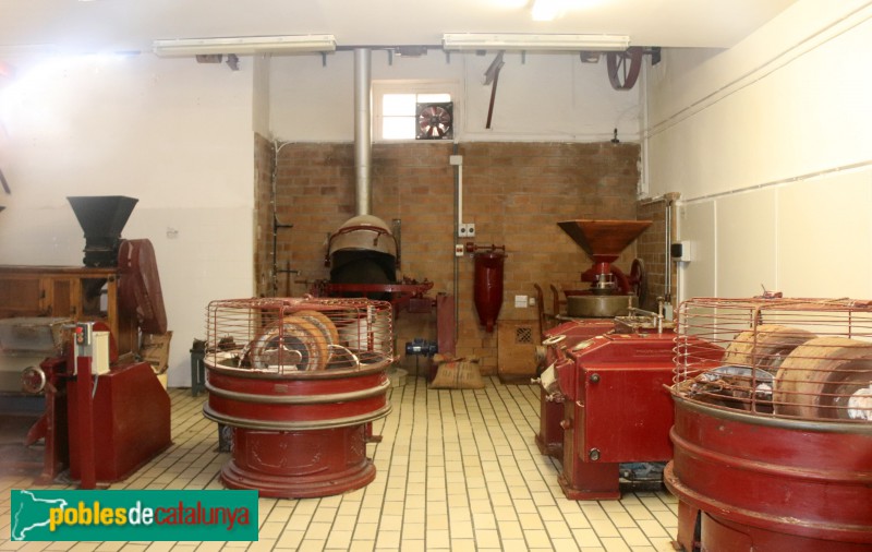 Agramunt - Edifici Xocolata Jolonch (Foto: Albert Esteves, 2018) Agramunt - Edifici Xocolata Jolonch