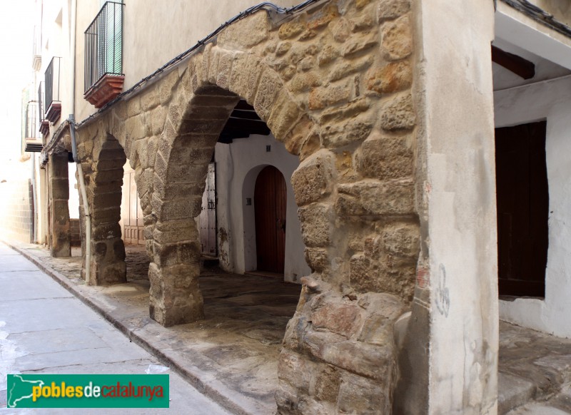 Agramunt - Coberts del carrer Sabateria de Baix