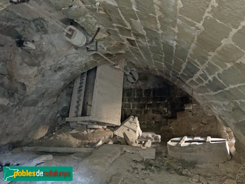 Ossó de Sió - Molí del Marquès (Castellnou d'Ossó) (Foto: Albert Esteves, 2019) Ossó de Sió - Molí del Marquès (Castellnou d'Ossó)