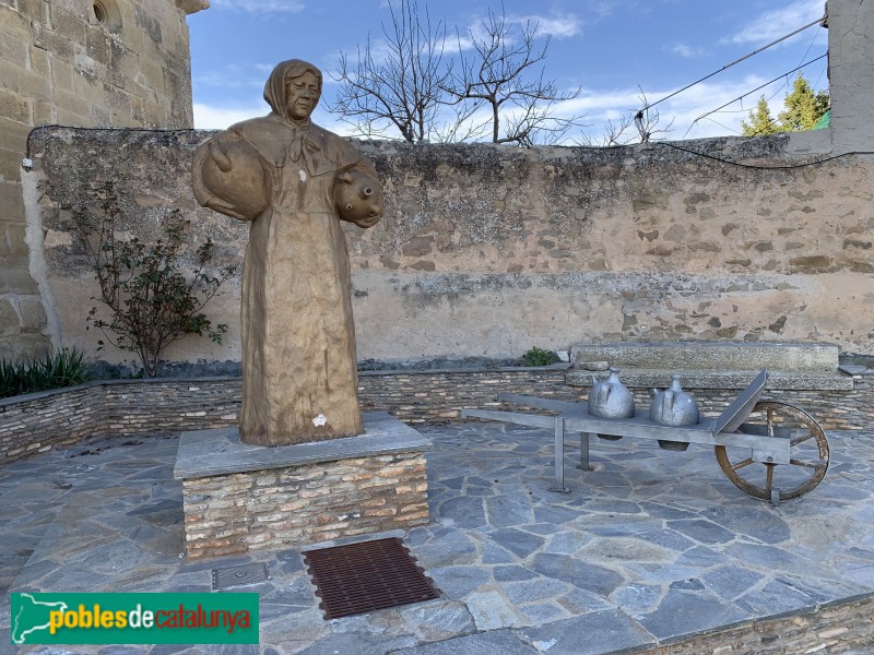 Agramunt - Monument  a la Dona (La Donzell d'Urgell)