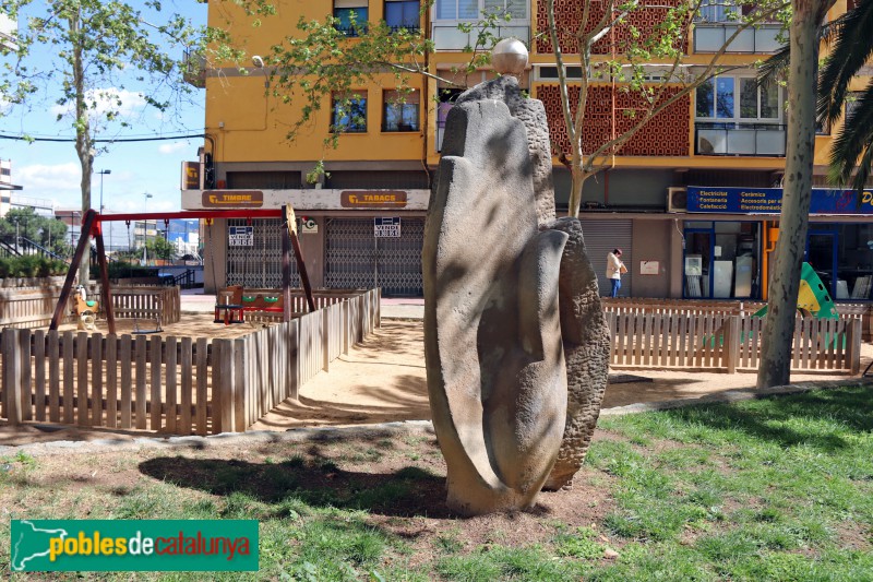 Barcelona - Escultura Cooperativa Montseny (Matrimoni)