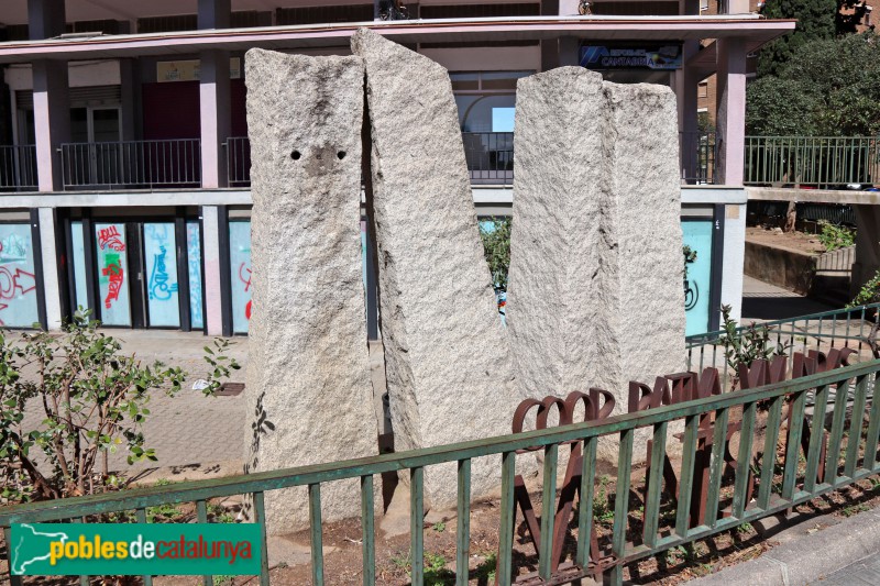 Barcelona - Escultura Cooperativa Montseny (Quatre Falques)