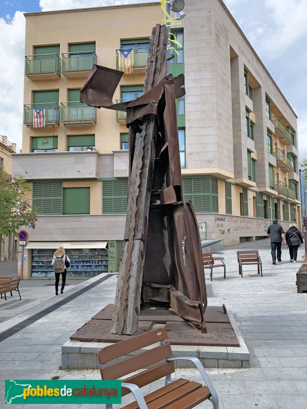 Molins de Rei - Escultura Des de l'Estació