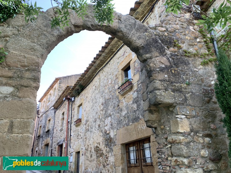 La Bisbal d'Empordà - Portal de Castell d'Empordà