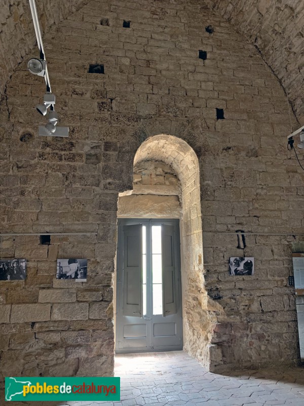 La Bisbal d'Empordà - Castell. Cambra principal (Foto: Albert Esteves, 2019) La Bisbal d'Empordà - Castell. Cambra principal