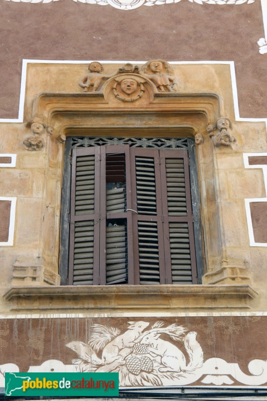 Martorell - Casa Llopart. finestra renaixentista
