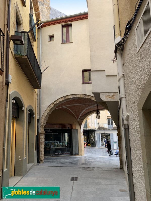 La Bisbal d'Empordà - Volta de la Mel (Foto: Albert Esteves, 2019) La Bisbal d'Empordà - Volta de la Mel