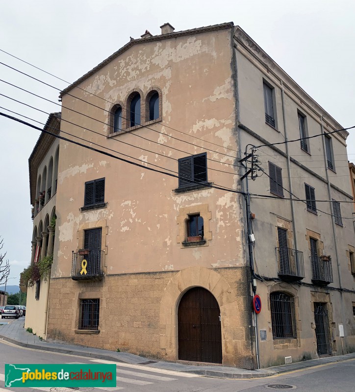 La Bisbal d'Empordà - Carrer del Pont, 13