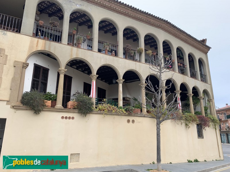 La Bisbal d'Empordà - Carrer del Pont, 13